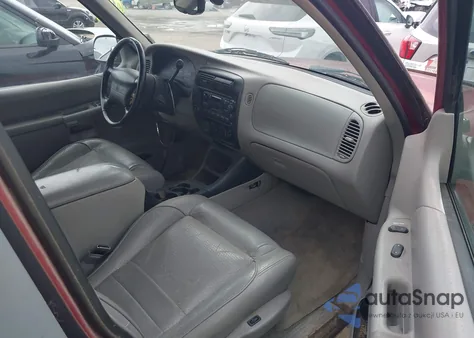 1997 Mercury Mountaineer z USA, uszkodzony, nr VIN 4M2DU55P3VUJ15761